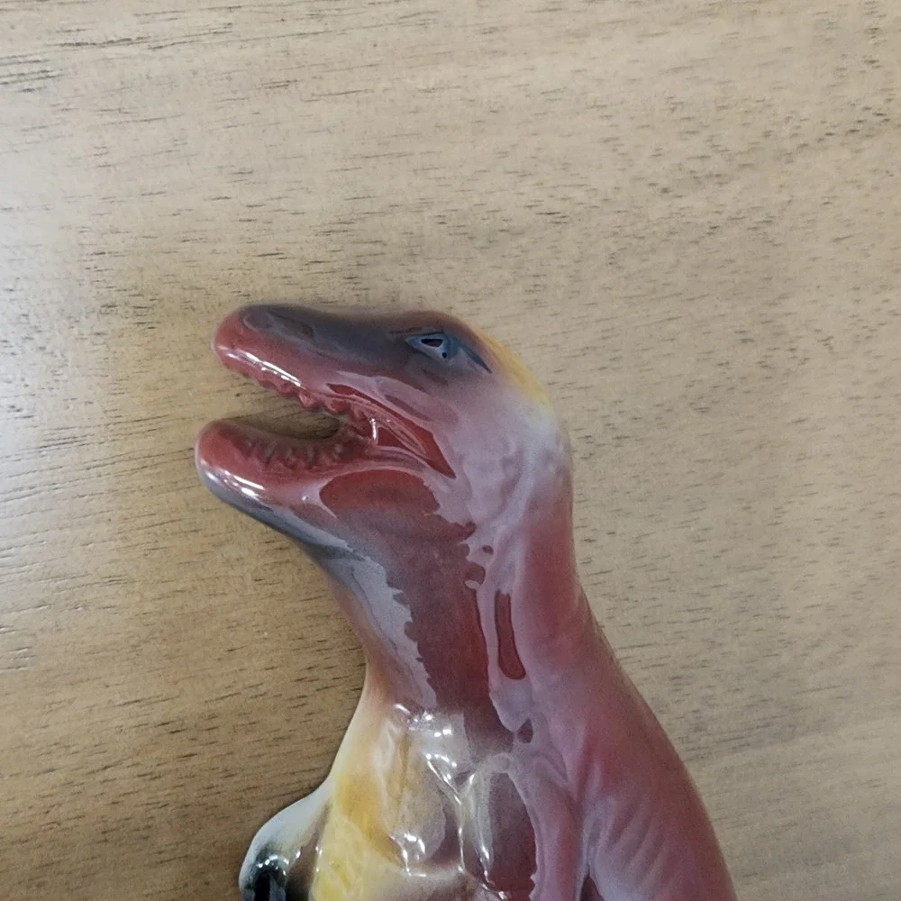 Tyrannosaurus Rex Dinosaur Porcelain Wall Plaque/‎ hook